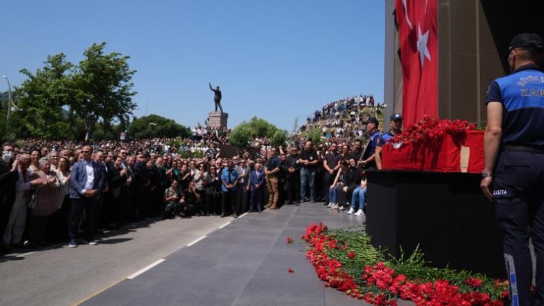 Zeyrek bugün son yolculuğuna uğurlandı