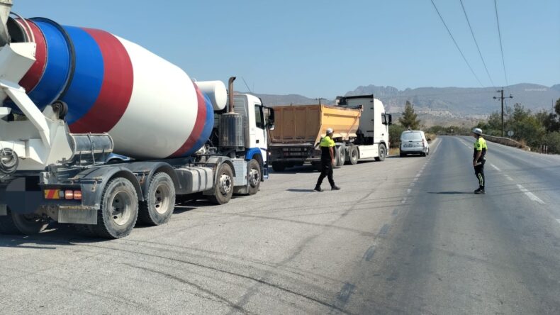 Altı kamyon sürücüsü hakkında yasal işlem başlatıldı