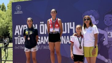 Azra Avcı’dan Türkiye şampiyonluğu