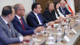 Bakan Oğuz, TC Çevre, Şehircilik ve İklim Değişikliği Bakanı Kurum ile görüştü