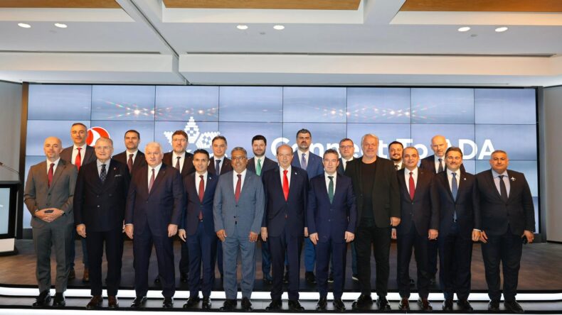 Cumhurbaşkanı Tatar, İstanbul’da THY Genel Merkezi’ni ziyaret etti