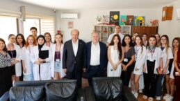 Cumhurbaşkanı Tatar, Pembe Köşk Psikiyatri Hastanesi’ni ziyaret etti