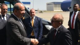 Cumhurbaşkanı Tatar temaslarda bulunmak üzere Azerbaycan’a gitti..