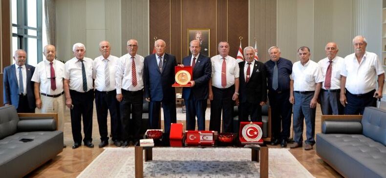 Cumhurbaşkanı Tatar, Türk Barış Kuvvetleri Gaziler Derneği heyetini kabul etti