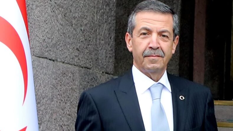 Dışişleri Bakanı Ertuğruloğlu basın camiasının 11 Temmuz Basın Günü’nü kutladı