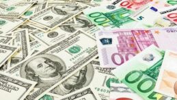 Dolar 39,93, euro 47,05, sterlin 54,90 TL’den işlem görüyor