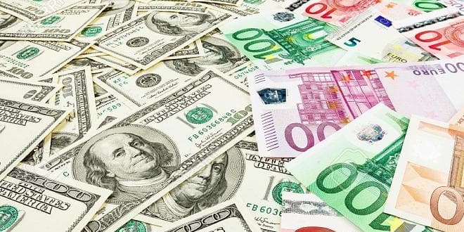 Dolar 39,93, euro 47,05, sterlin 54,90 TL’den işlem görüyor