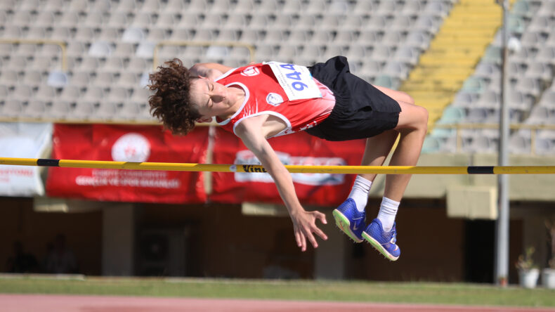 Erdinç İnçay’a özel davet. 14 yaşındaki milli atlet, yarın Londra’da piste çıkacak