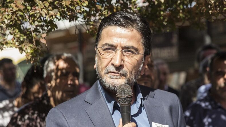Gazeteci, yazar Nihat Genç hayatını kaybetti