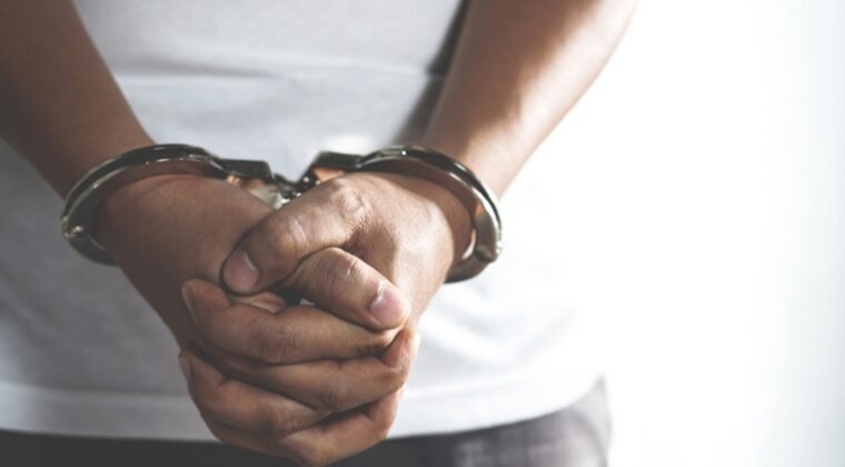 Girne’de tedavüle sahte ABD doları süren kişi tutuklandı