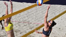 Merve ilk maçını aldı. 2025 Bioderma Pro Beach Tour Sinop Etabı başladı