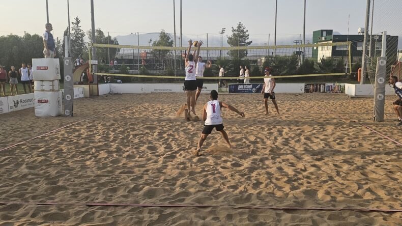 Şampiyon Melekler Plaj Voleybolu Ligi