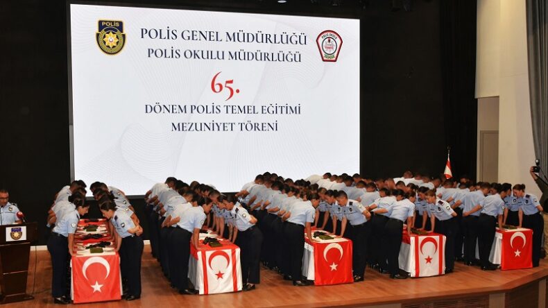 65. Dönem Polis Okulu Yemin ve Mezuniyet Töreni’yle 187 polis adayı polis teşkilatına katıldı