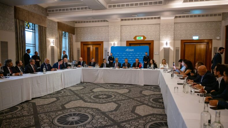 Başbakan Üstel: Londra–Ercan direkt uçuşlarıyla turizmde yeni bir dönem başlıyor