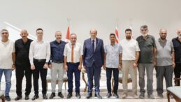 Cumhurbaşkanı Tatar, Güzelyurt Milli ve Manevi Değerleri Koruma Derneği yönetimini kabul etti