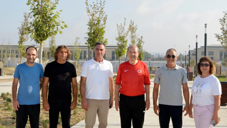 Cumhurbaşkanı Tatar , yapımı devam eden Cumhuriyet Parkı’nı ziyaret etti