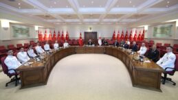 Bakan Güler, Deniz Kuvvetleri Komutanlığı personelini kabul etti