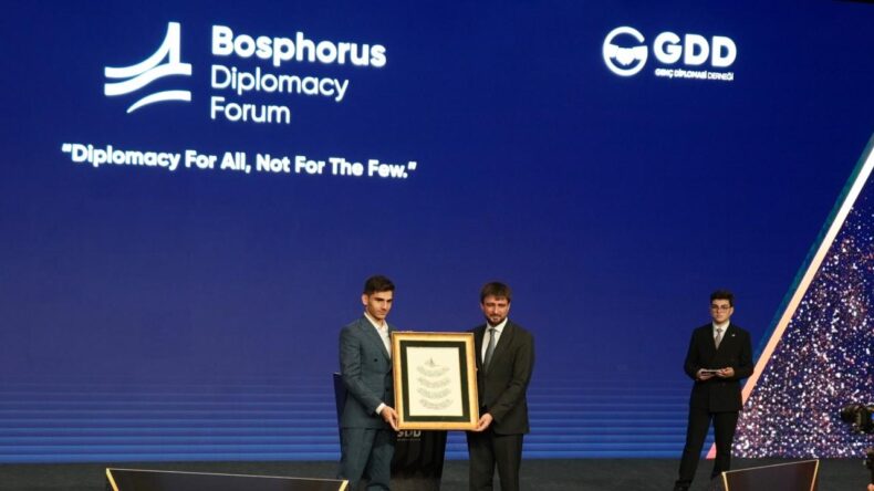Bosphorus Diplomasi Forumu başladı: Gençler diplomasi deneyimi yaşıyor