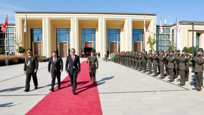 KKTC Cumhurbaşkanı Tufan Erhüman Meclis’te yemin etti