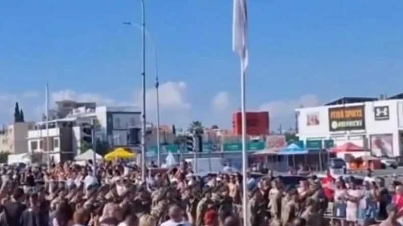 Rum komandolardan Kıbrıslı Türklere alçak tehdit: “Karpaz’dan gireceğiz”