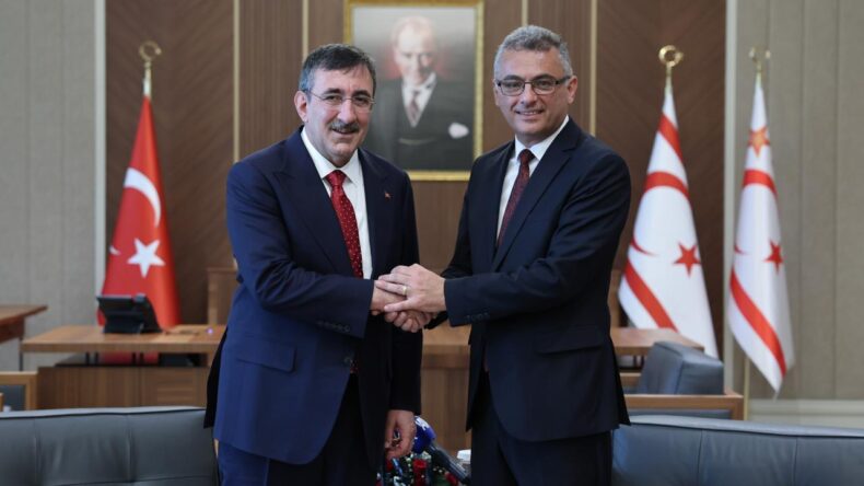 Türkiye’den, KKTC’ye kritik ziyaret! Erhürman açık açık ilan etti