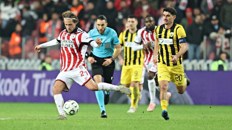 Samsunspor liderliği kaptırdı! Konferans liginde gecenin sonuçları