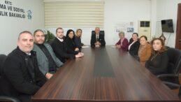 Bakan Hasipoğlu, Kanser Hastalarına Yardım Derneği’yle görüştü