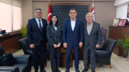 Bakan Oğuz, Dr. Fazıl Küçük Vakfı heyetini kabul etti