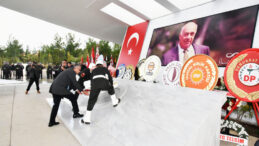 Denktaş, vefatının 14’üncü yıl dönümünde törenle anıldı