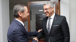 Dışişleri Bakanı Ertuğruloğlu, Büyükelçi Özügergin’i kabul etti