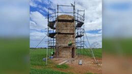 Mormenekşe’de yel değirmeninde koruma çalışmaları başlatıldı