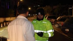 Trafik denetimlerinde 12 alkollü sürücü rapor edildi, 3 tutuklu