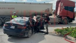 Araç ile yakıt tankeri çarpıştı: 2’si çocuk, 3 yaralı!