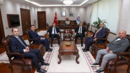 Başbakan Üstel Mersin Valisi Toros’u ziyaret etti