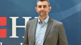 Moral, Ektam Kıbrıs Ltd.’de yaşananların eşitlik ilkesiyle bağdaşmadığı eleştirisinde bulundu