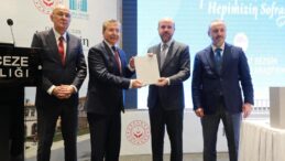 Üstel: Fuat Sezgin’in emanetine sahip çıkmak ortak sorumluluğumuz