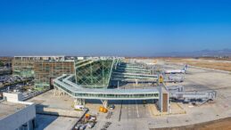 Meşeli: Uçuşlarda aksama yok… Hava trafiği normal seyrinde sürüyor